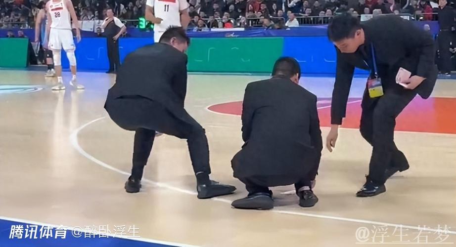 四川男篮因观众干扰比赛被处罚 四川男篮因观众干扰比赛被处罚